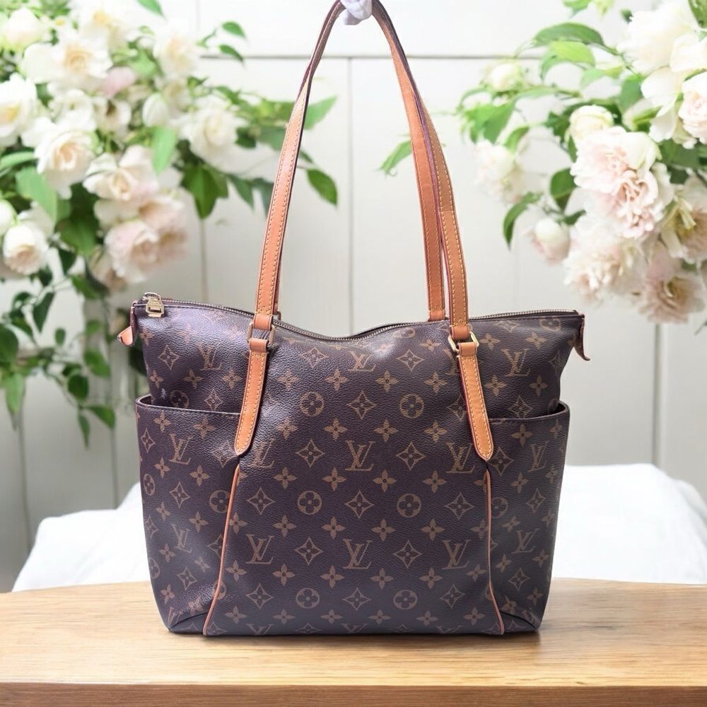Louis Vuitton Monogram Totally PM Shoulder Bag